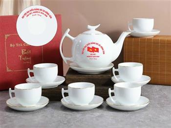 Quà tặng đại hội đảng bộ xã Hồng Vân - Hà Nội